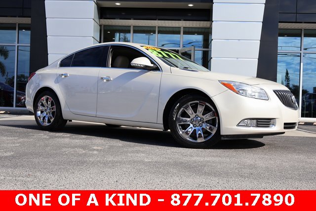 Used 2013 Buick Regal Premium image 2