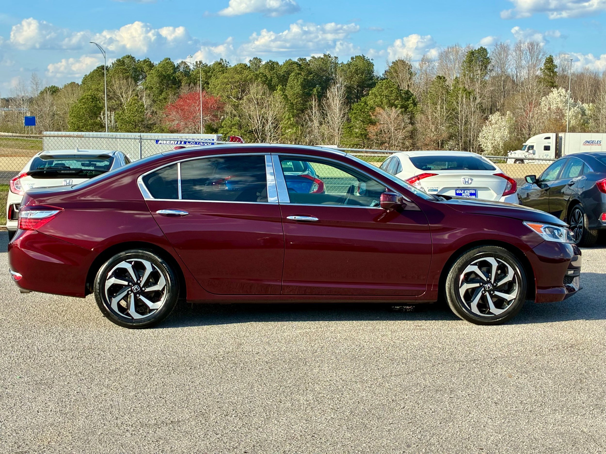 Used 2017 Honda Accord EX-L image 1