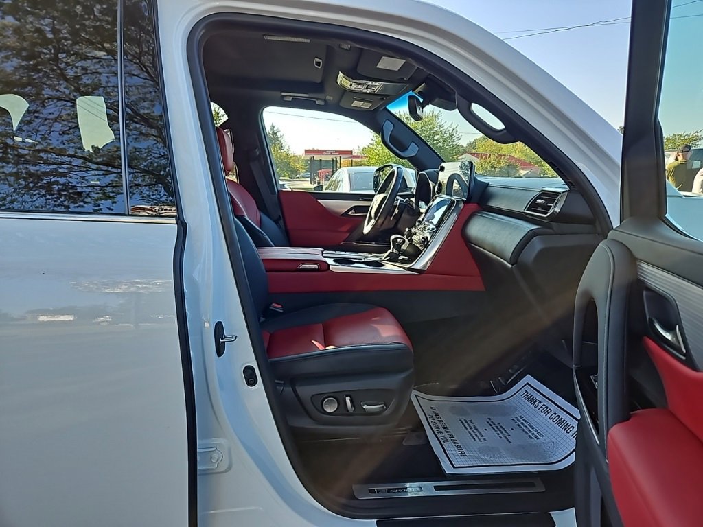 Used 2022 Lexus LX 600 F Sport image 54