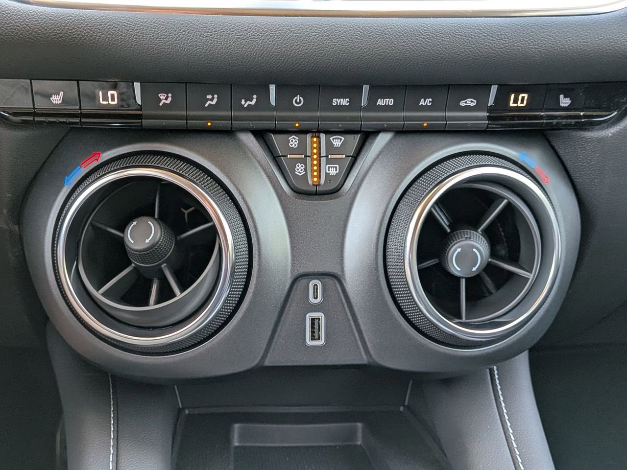 New 2026 Chevrolet Blazer LT FWD image 17