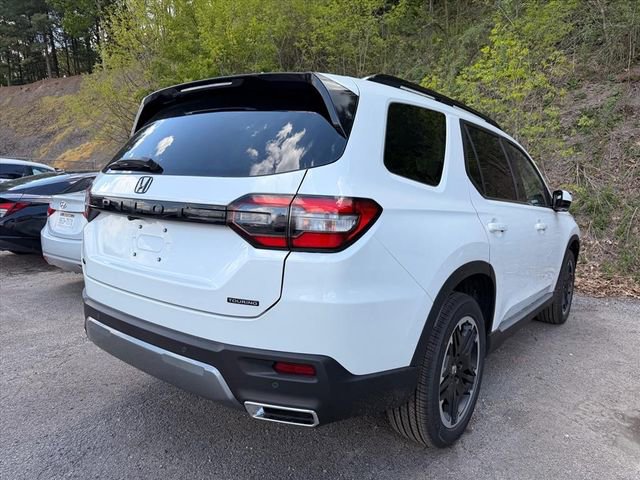 New 2026 Honda Pilot Touring image 3