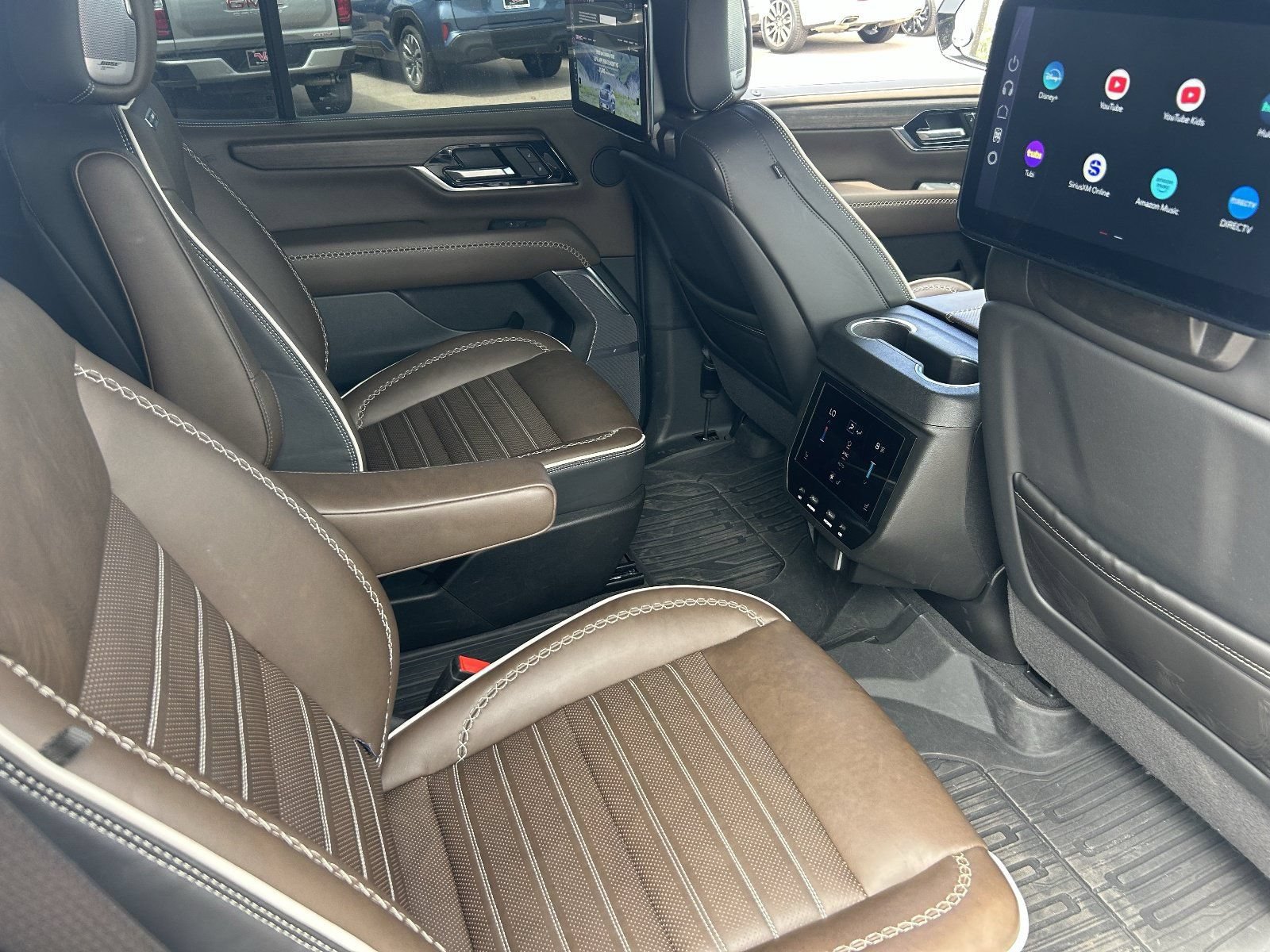 Certified 2026 GMC Yukon Denali Ultimate AWD/4WD image 14