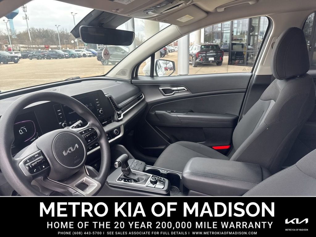 Used 2023 Kia Sportage LX AWD/4WD image 14