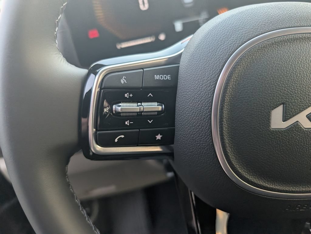 New 2026 Kia Carnival EX FWD image 14