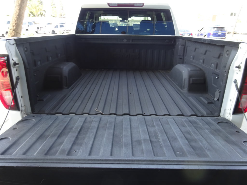 Certified 2023 GMC Sierra 1500 Elevation w/ LPO, Elevation Black Package AWD/4WD image 7