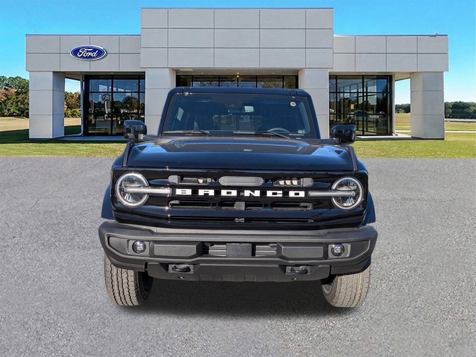 New 2025 Ford Bronco Outer Banks image 9
