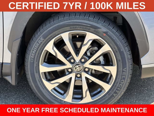 Used 2022 Toyota Corolla Cross XLE w/ Convenience Package AWD/4WD image 7