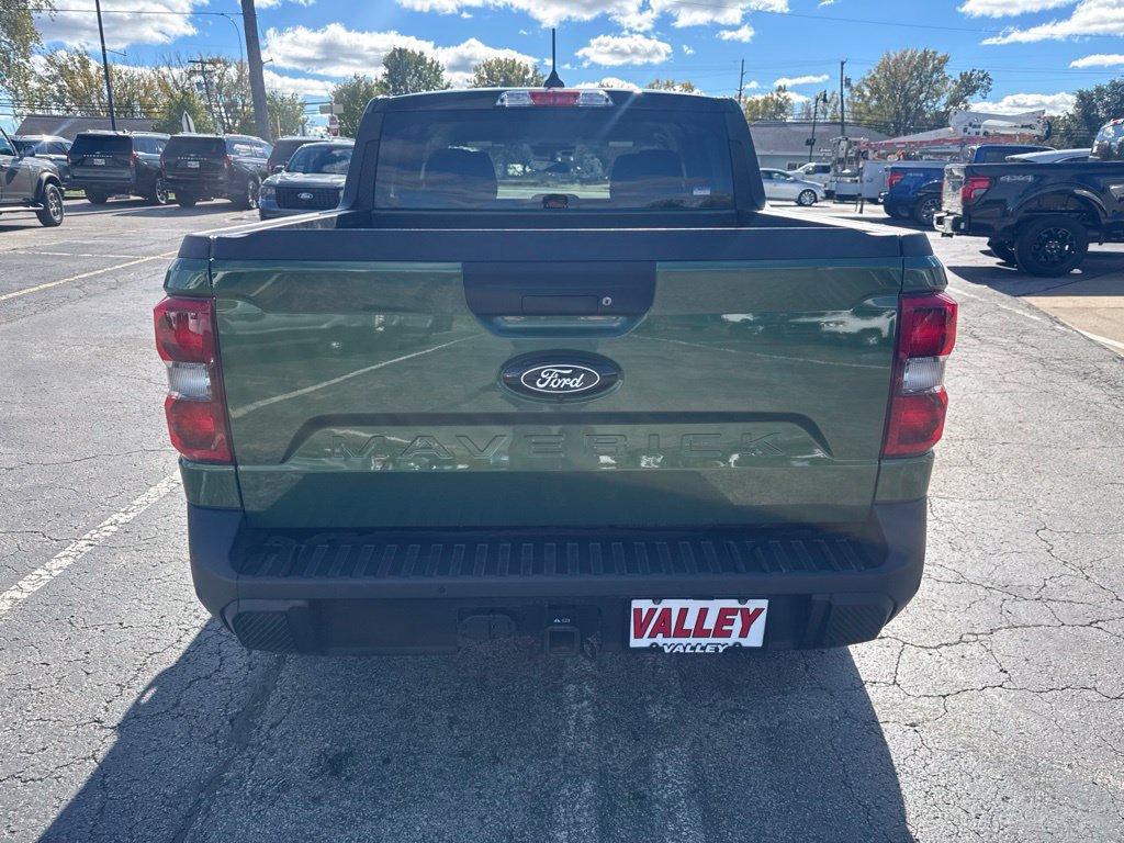 Certified 2025 Ford Maverick XLT w/ XLT Luxury Package AWD/4WD image 11