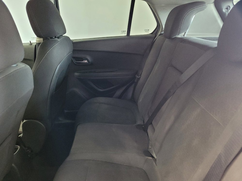 Used 2015 Chevrolet Trax LS FWD image 18