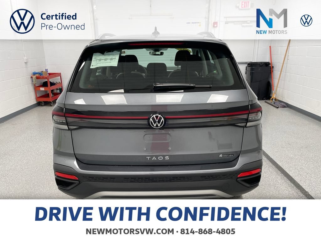 Used 2025 Volkswagen Taos S AWD/4WD image 8