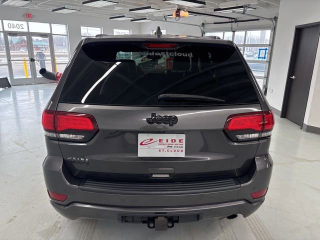 Used 2020 Jeep Grand Cherokee Altitude image 9