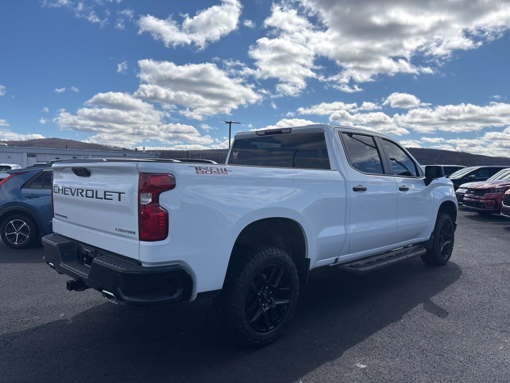 Used 2025 Chevrolet Silverado 2500 LT w/ Safety Package image 2