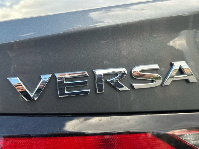 Used 2025 Nissan Versa SV FWD image 11