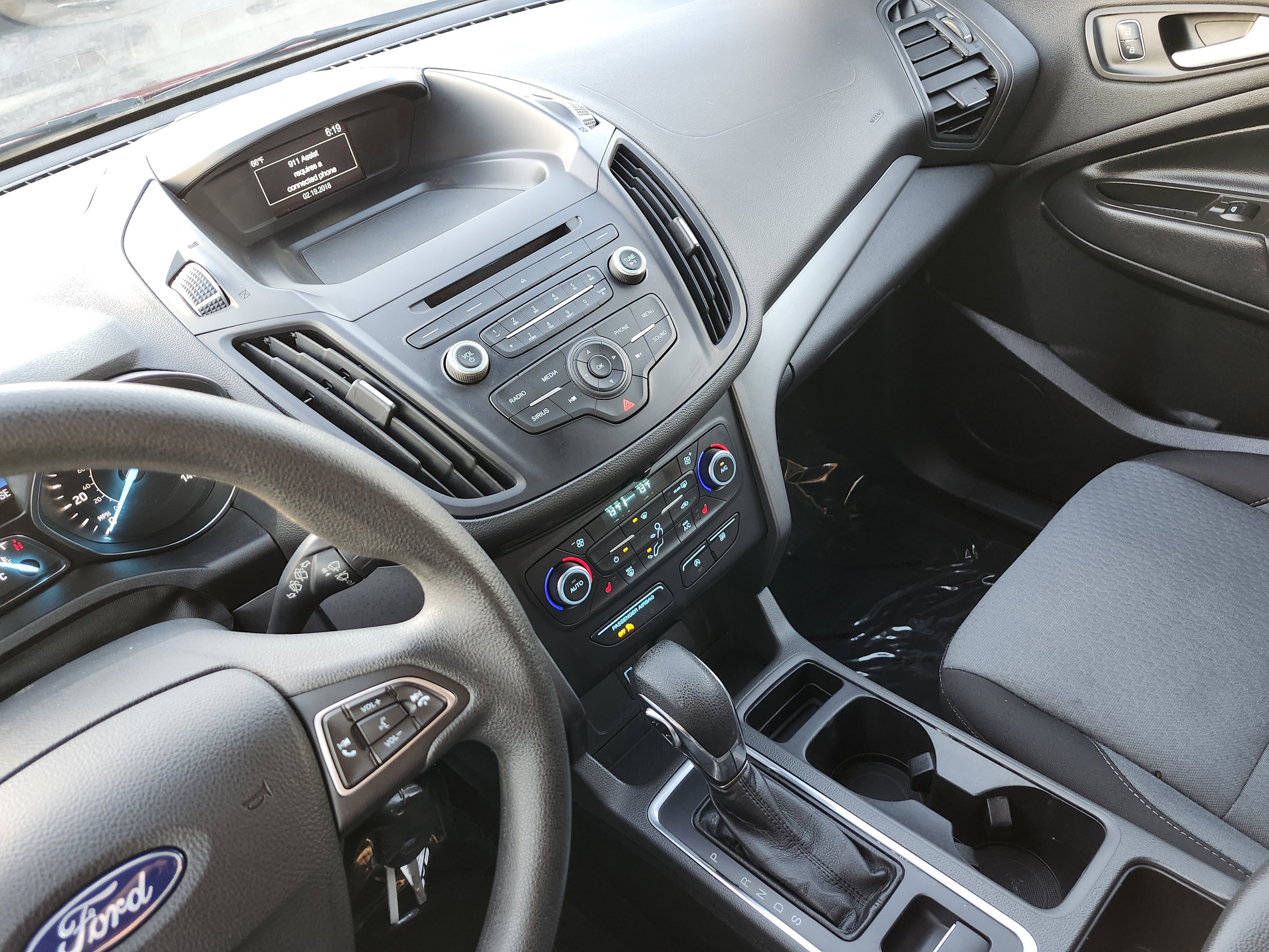 Used 2018 Ford Escape SE image 30