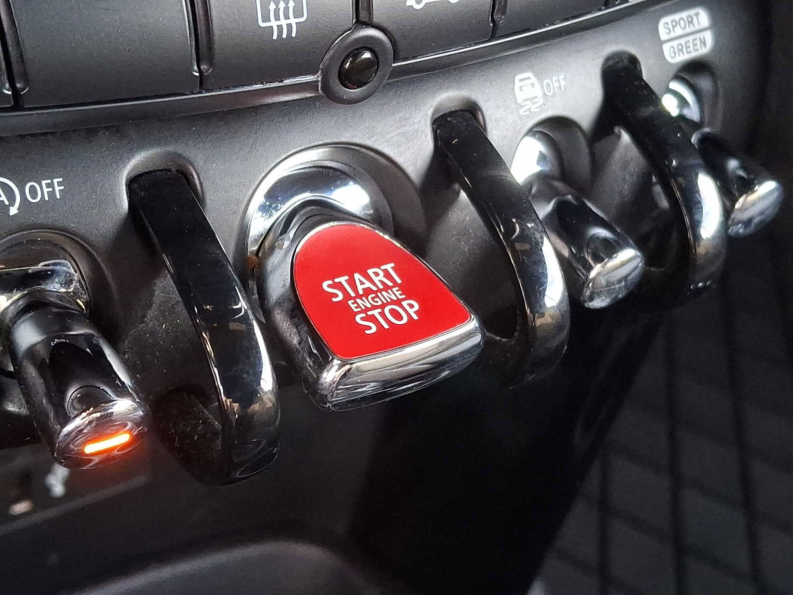 Used 2022 MINI Cooper S w/ Signature Upholstery Package image 15