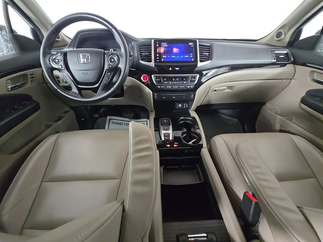 Used 2017 Honda Pilot Touring image 10