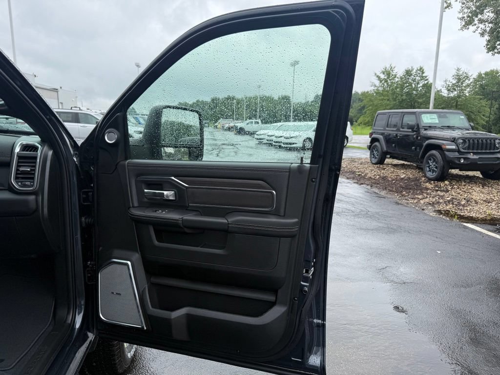 New 2026 RAM 2500 Laramie AWD/4WD image 62