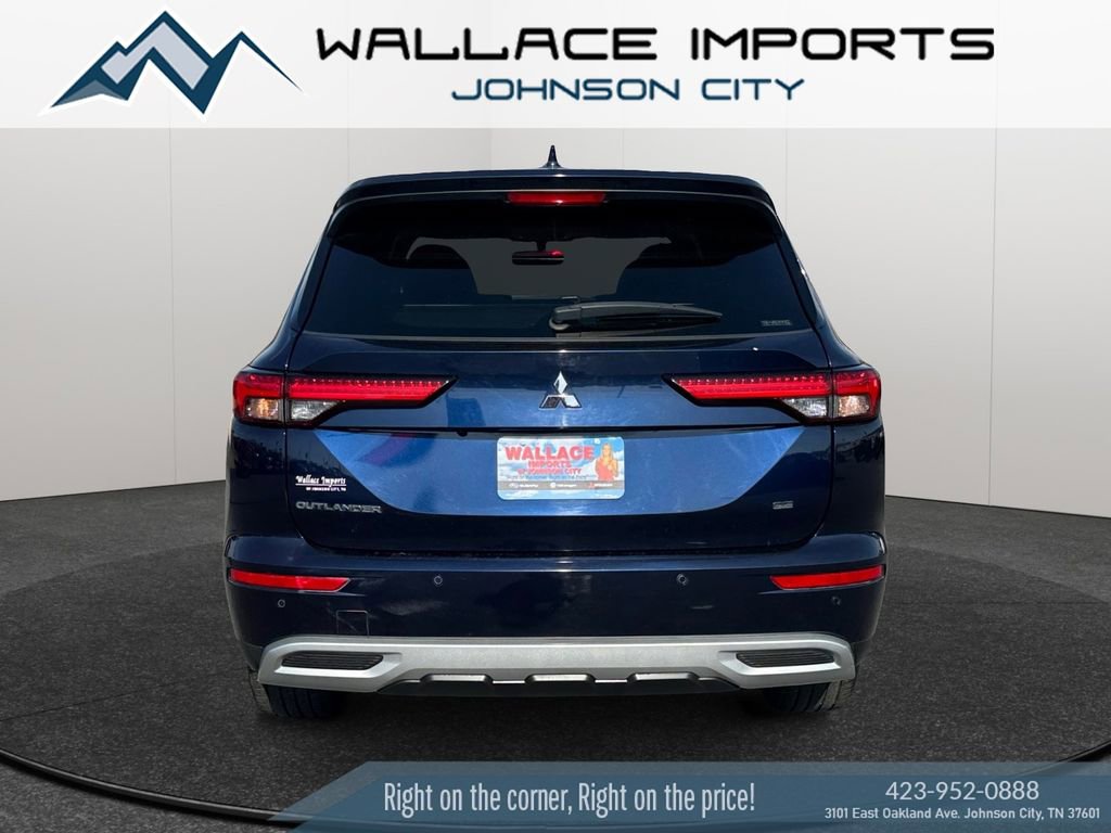 Used 2022 Mitsubishi Outlander SE video 4