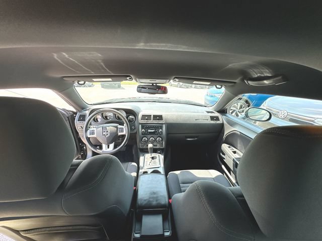 Used 2014 Dodge Challenger SXT w/ Super Sport Group (SS/T) RWD image 18