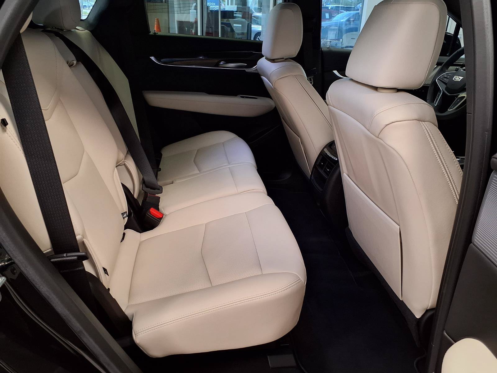 Certified 2025 Cadillac XT5 Sportv AWD/4WD image 14
