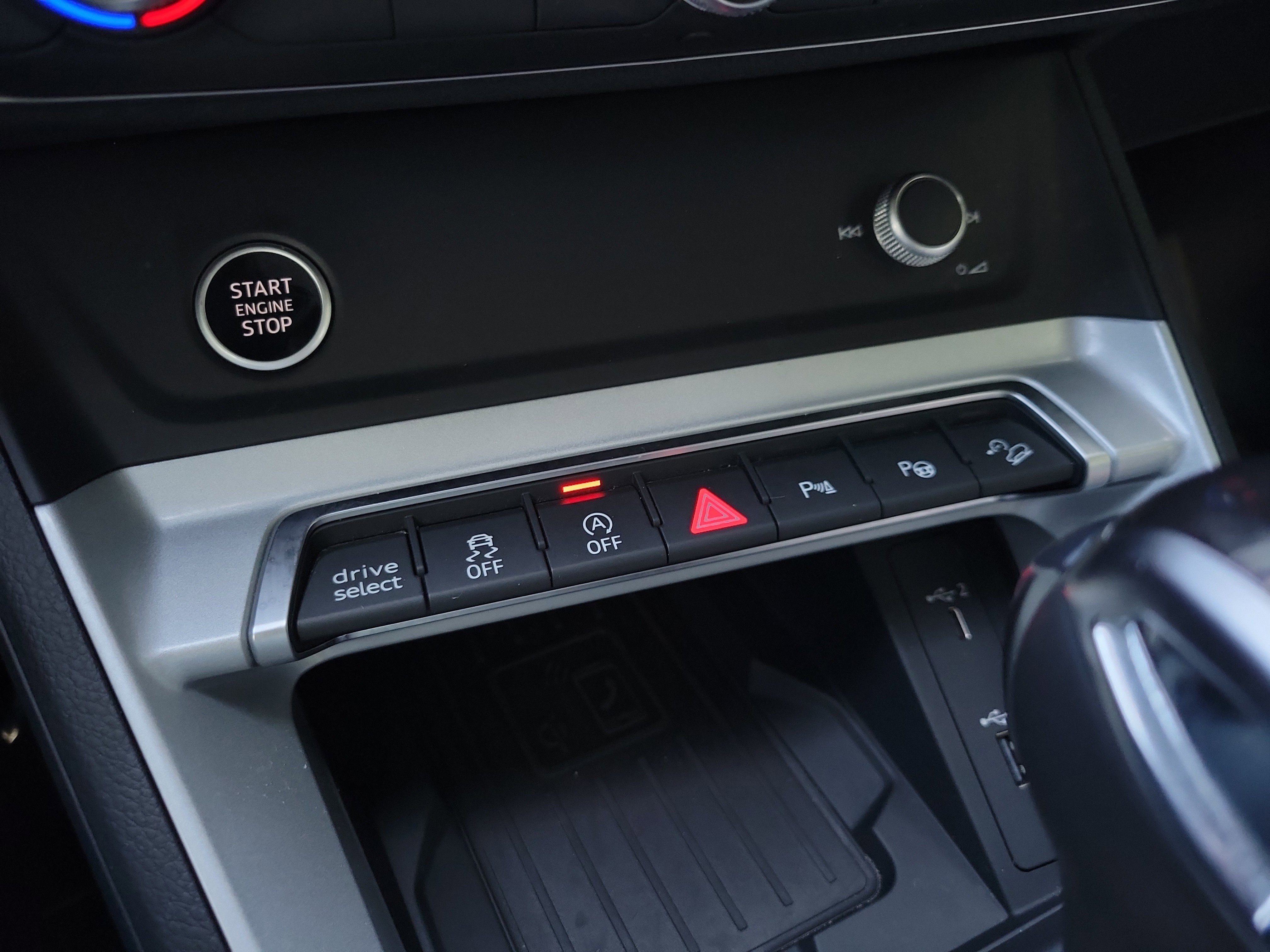 Used 2021 Audi Q3 2.0T Premium Plus w/ Premium Plus Package image 27