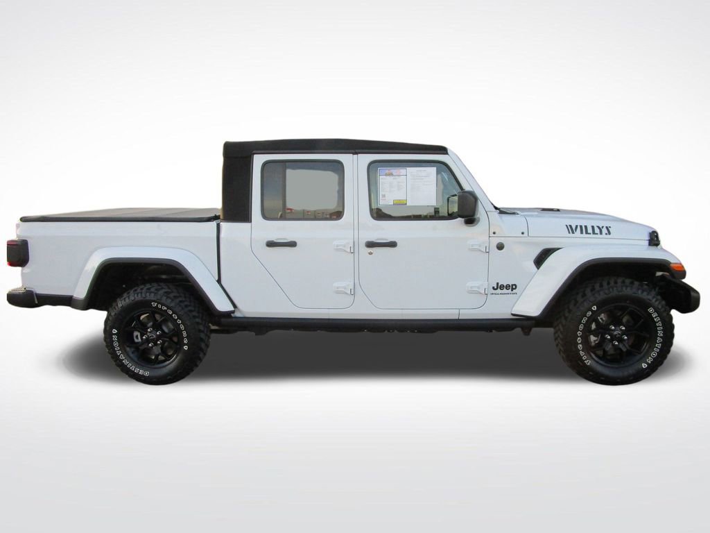 Used 2024 Jeep Gladiator Willys image 7