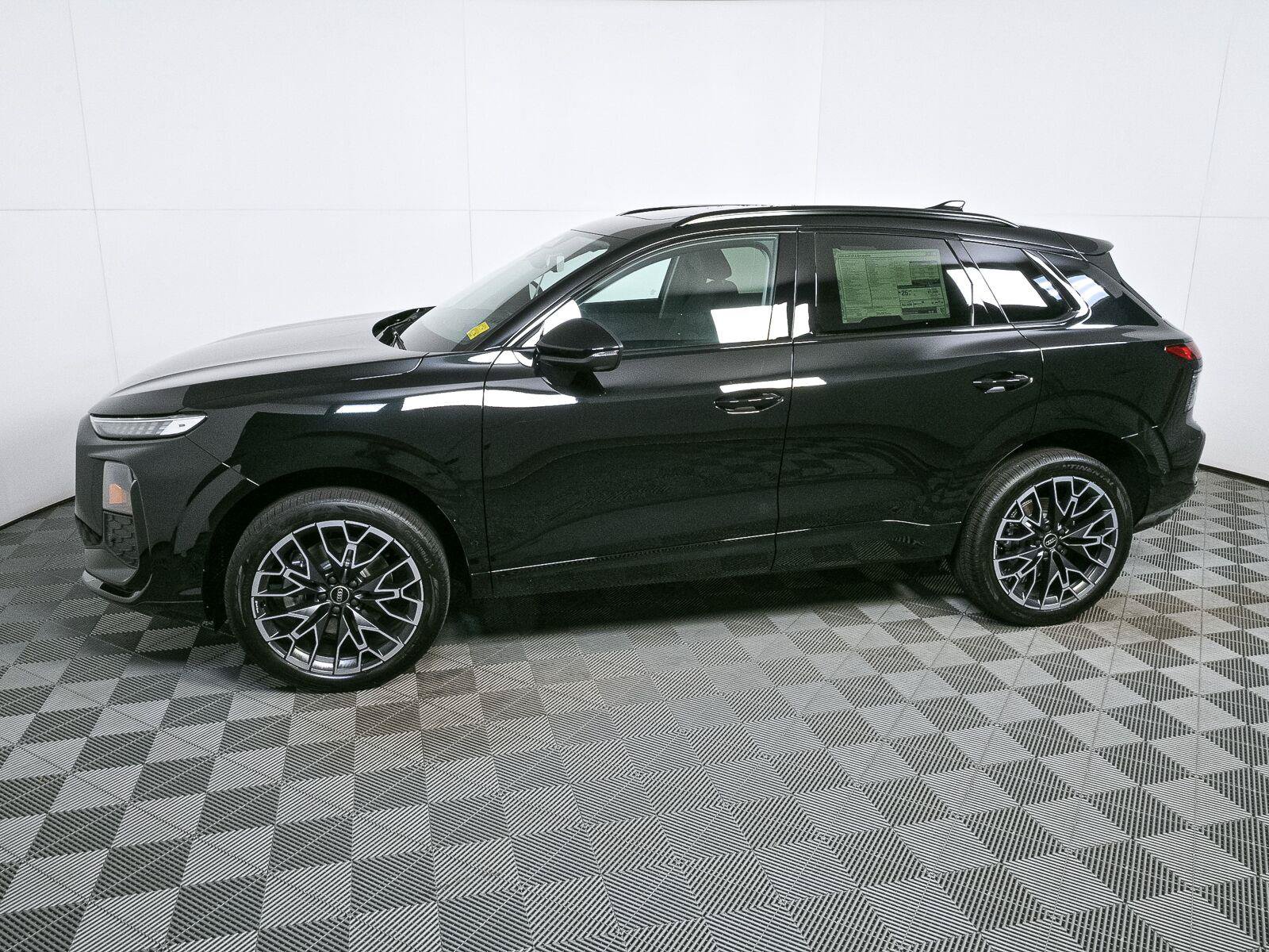 New 2026 Audi Q3 quattro 2.0T AWD/4WD image 33