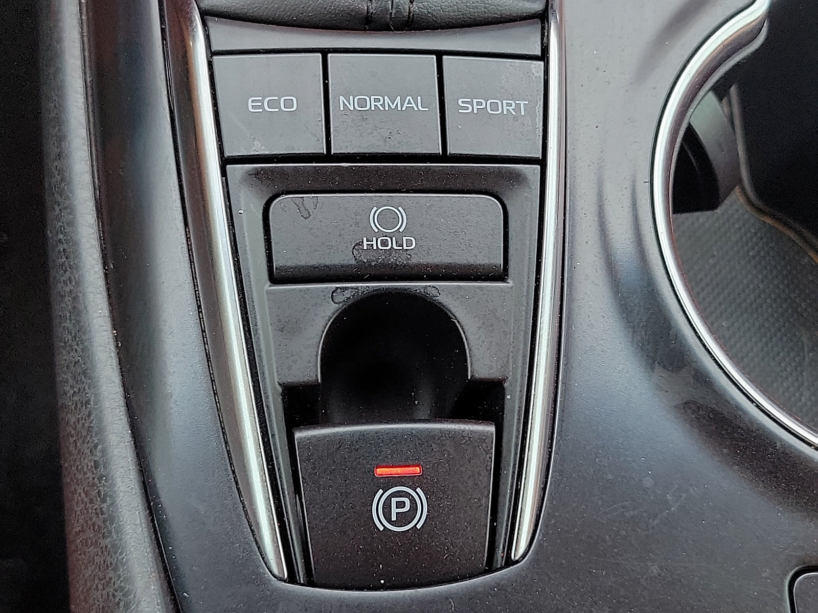 Used 2019 Toyota Camry XSE FWD image 16