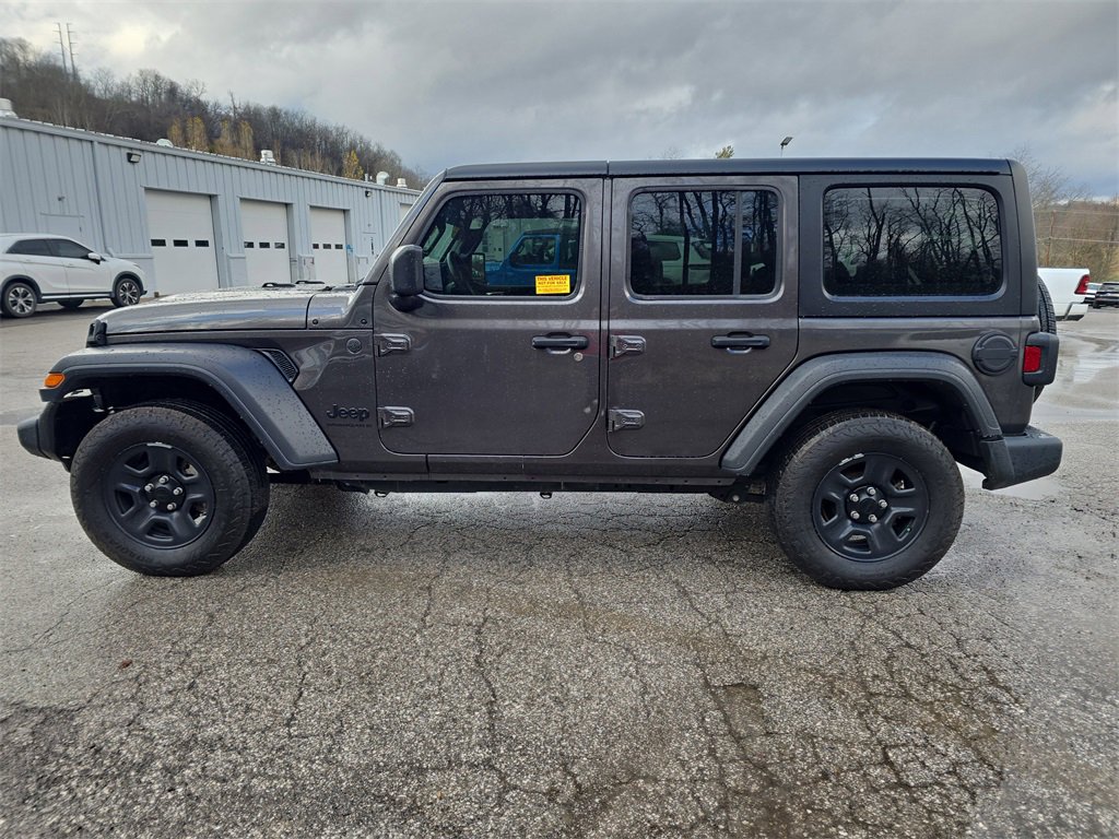 Used 2024 Jeep Wrangler Sport image 7