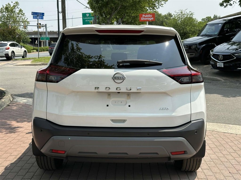 Used 2022 Nissan Rogue S image 4