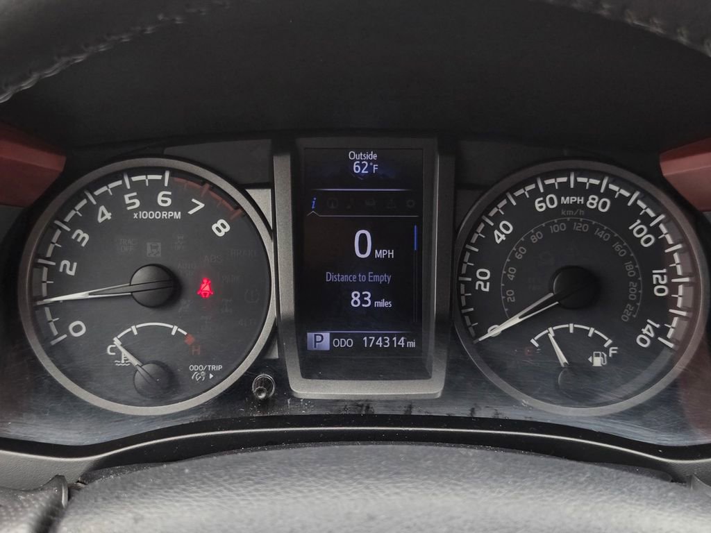 Used 2016 Toyota Tacoma TRD Sport RWD image 23