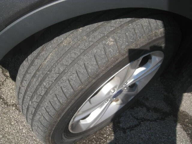 Used 2016 Ford Escape SE w/ SE Cold Weather Package image 28