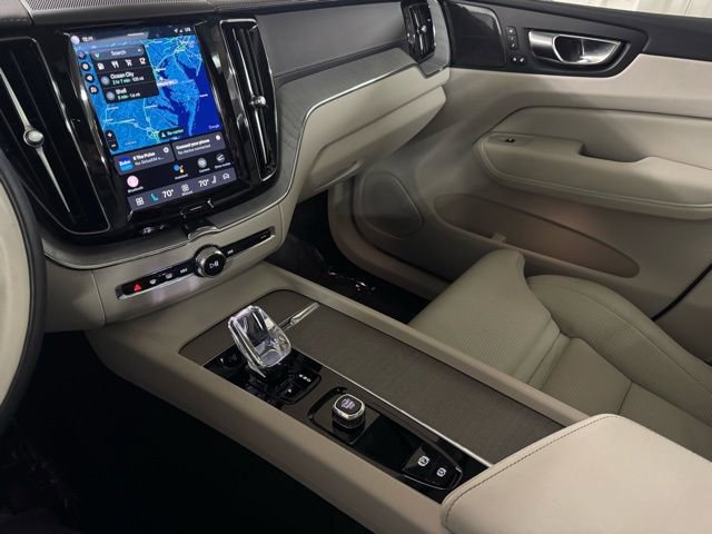 Certified 2023 Volvo XC60 B5 Ultimate image 17
