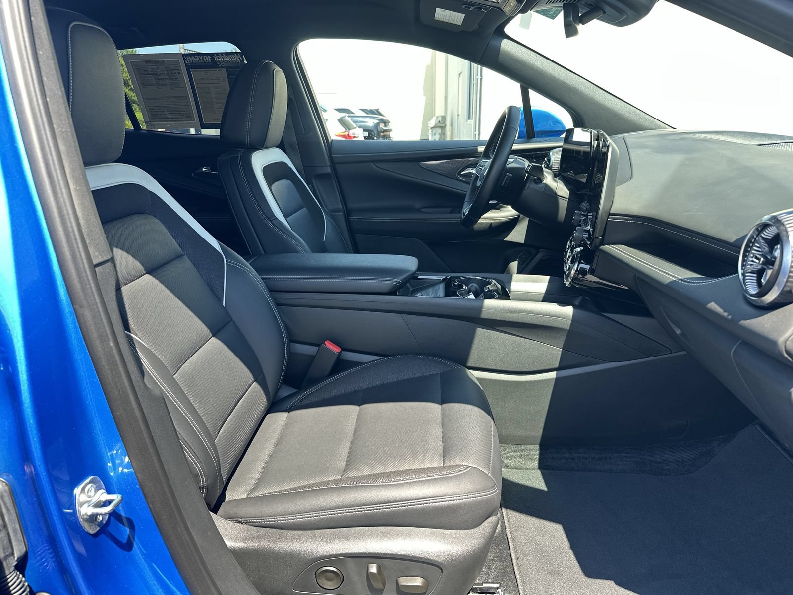 Used 2024 Chevrolet Blazer EV LT AWD/4WD image 22