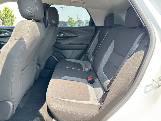 Used 2023 Chevrolet TrailBlazer LT FWD image 23