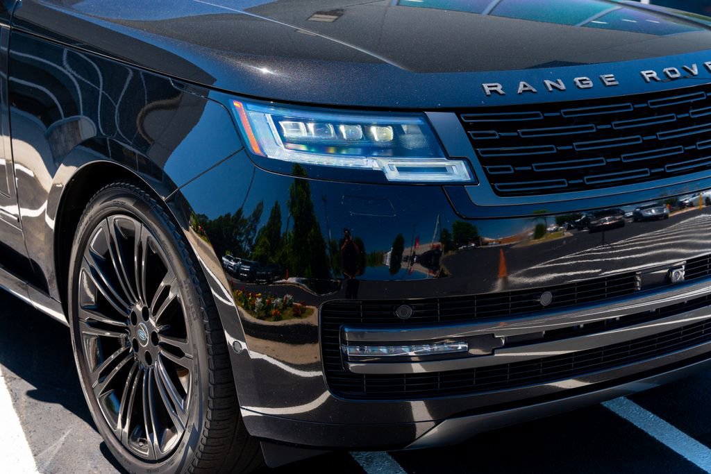 Used 2024 Land Rover Range Rover Autobiography AWD/4WD image 10