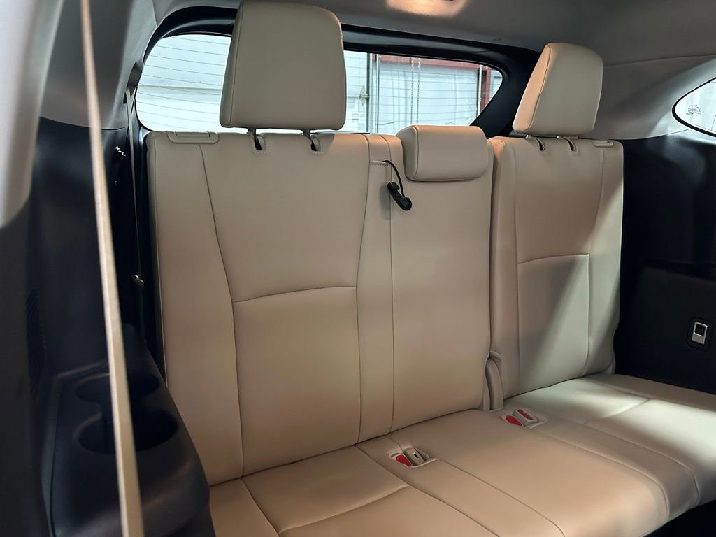 Used 2025 Toyota Highlander XLE image 62