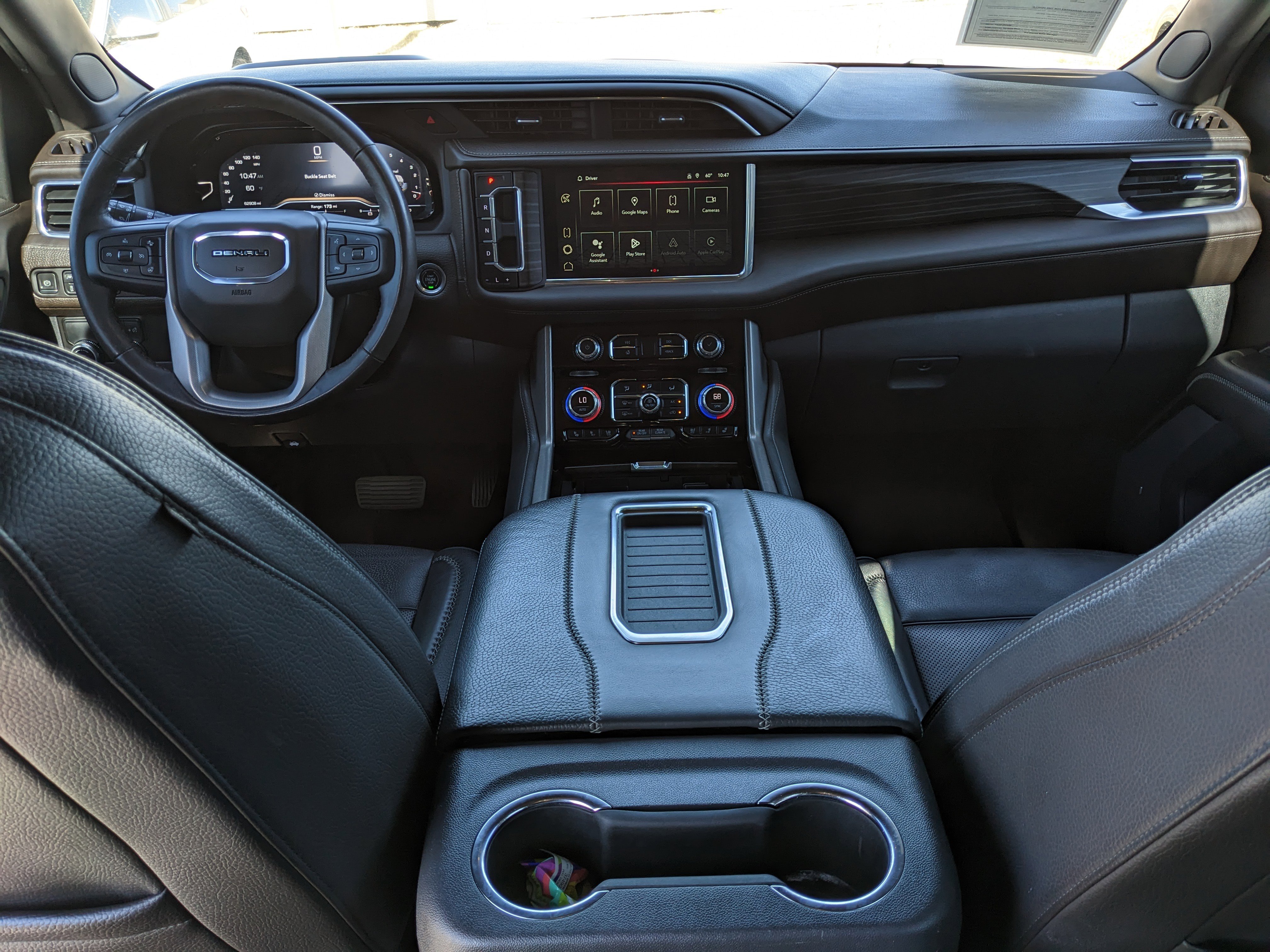 Used 2022 GMC Yukon XL Denali image 16