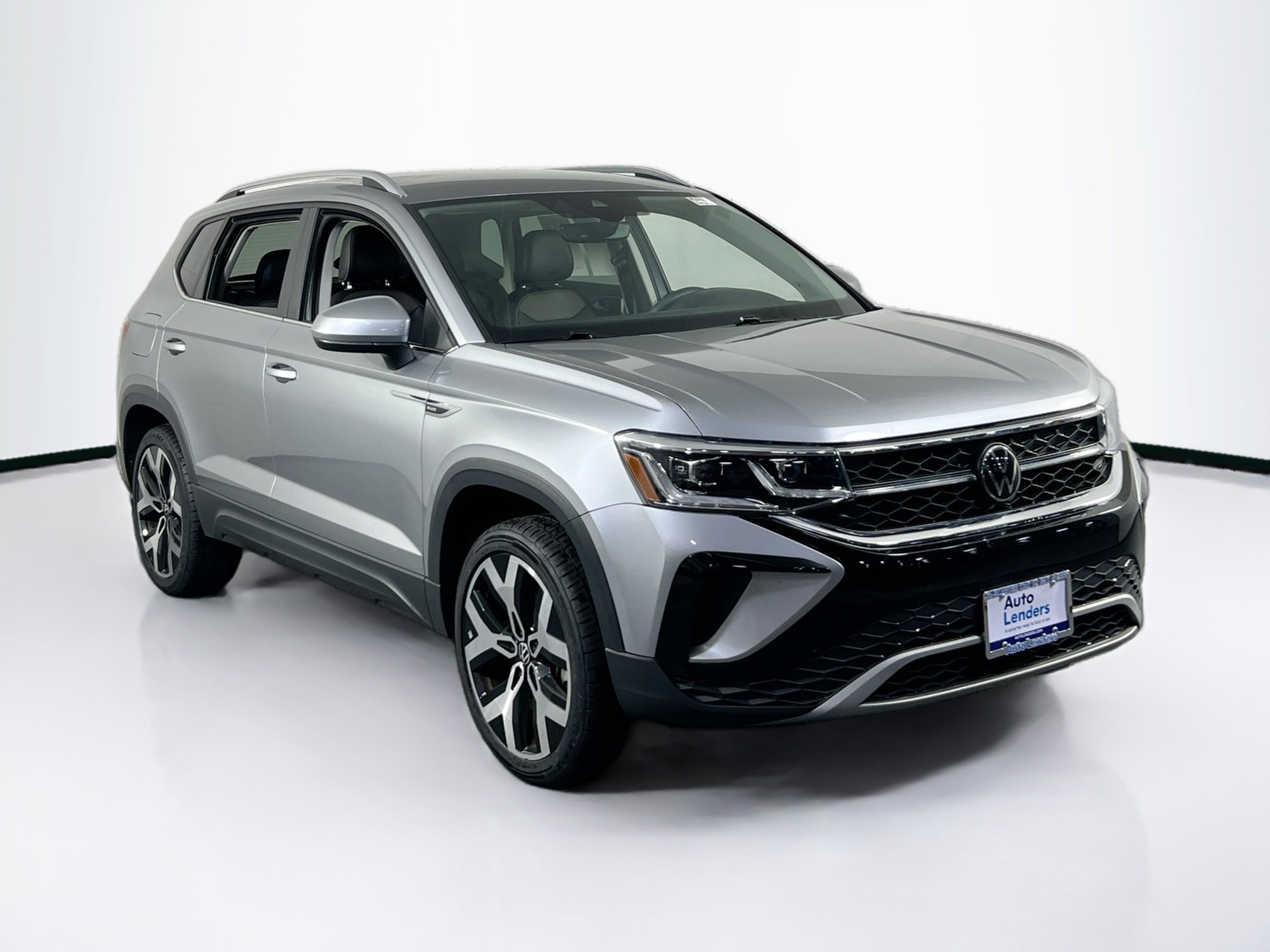 Used 2022 Volkswagen Taos SEL AWD/4WD image 3