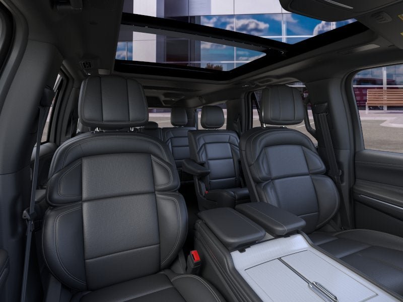 New 2026 Lincoln Navigator L Reserve w/ Jet Appearance Package AWD/4WD image 10