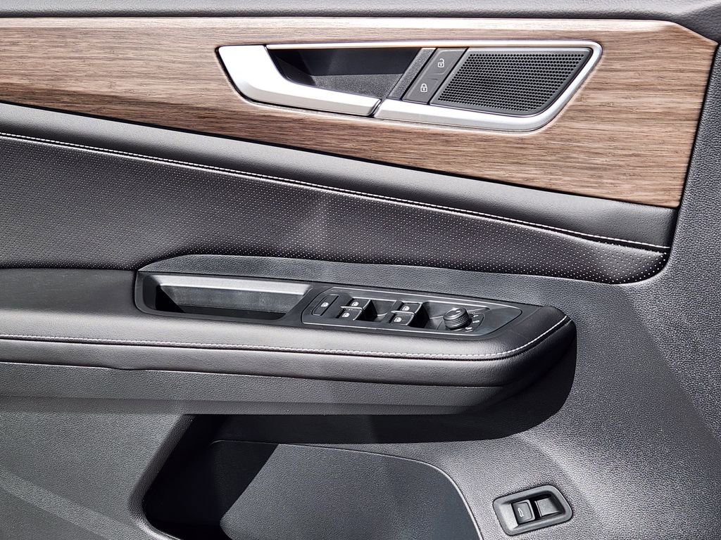 New 2026 Volkswagen Atlas SEL image 13