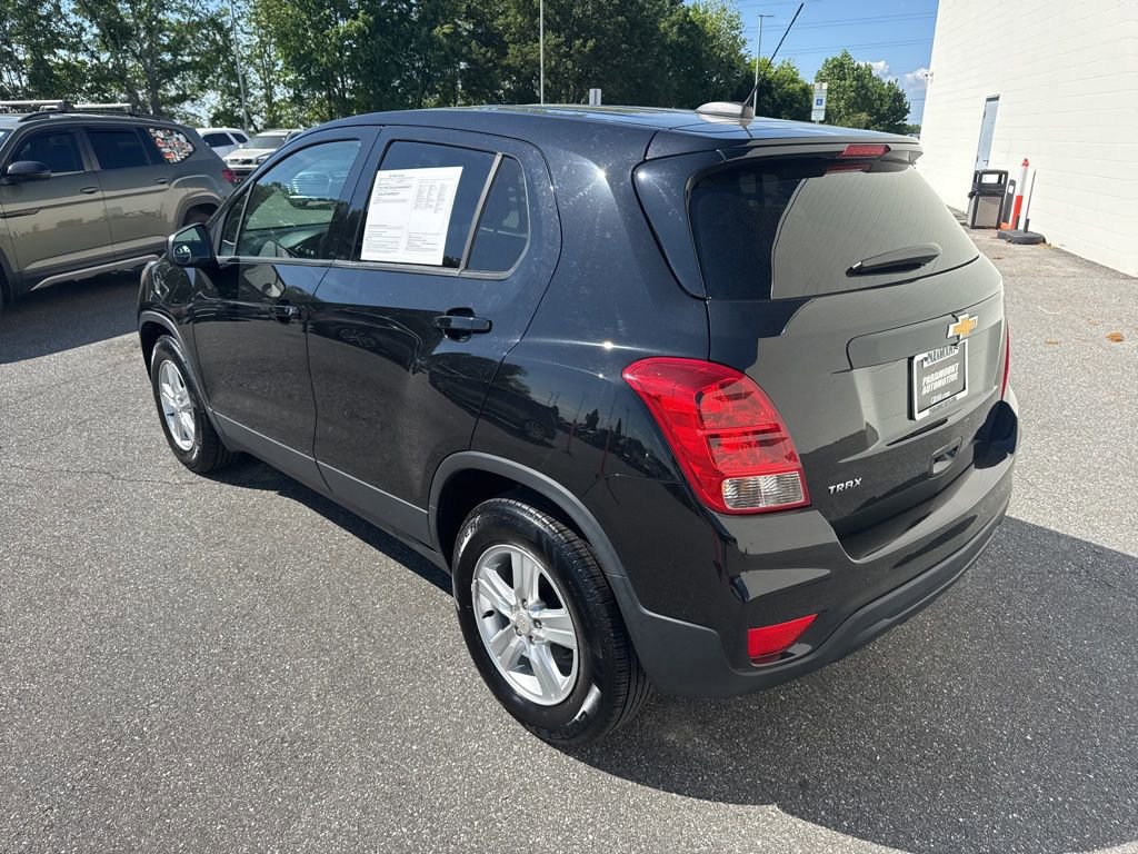 Used 2022 Chevrolet Trax LS w/ Tint and Cruise Package image 5