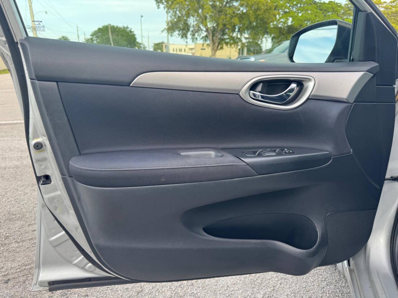 Used 2014 Nissan Sentra SV w/ SV Driver Package FWD image 13