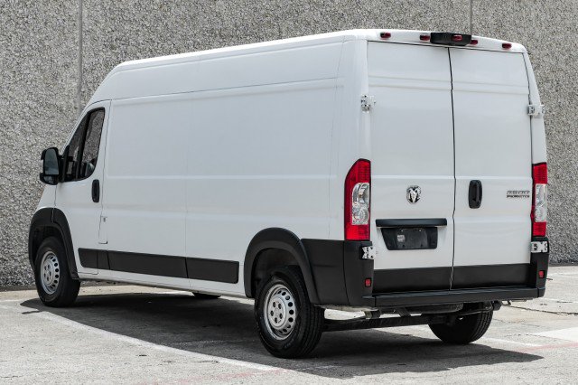 Used 2024 RAM ProMaster 2500 w/ Convenience Group FWD image 10