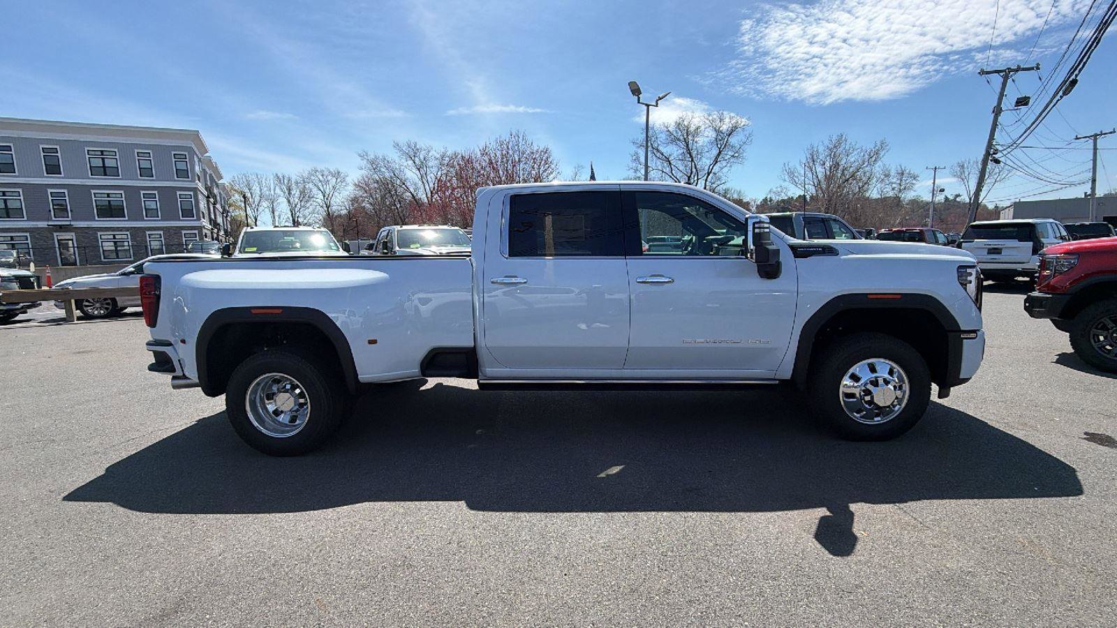 New 2026 GMC Sierra 3500 Denali Ultimate AWD/4WD image 8