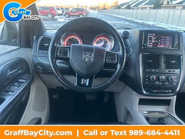 Used 2019 Dodge Grand Caravan SXT image 13