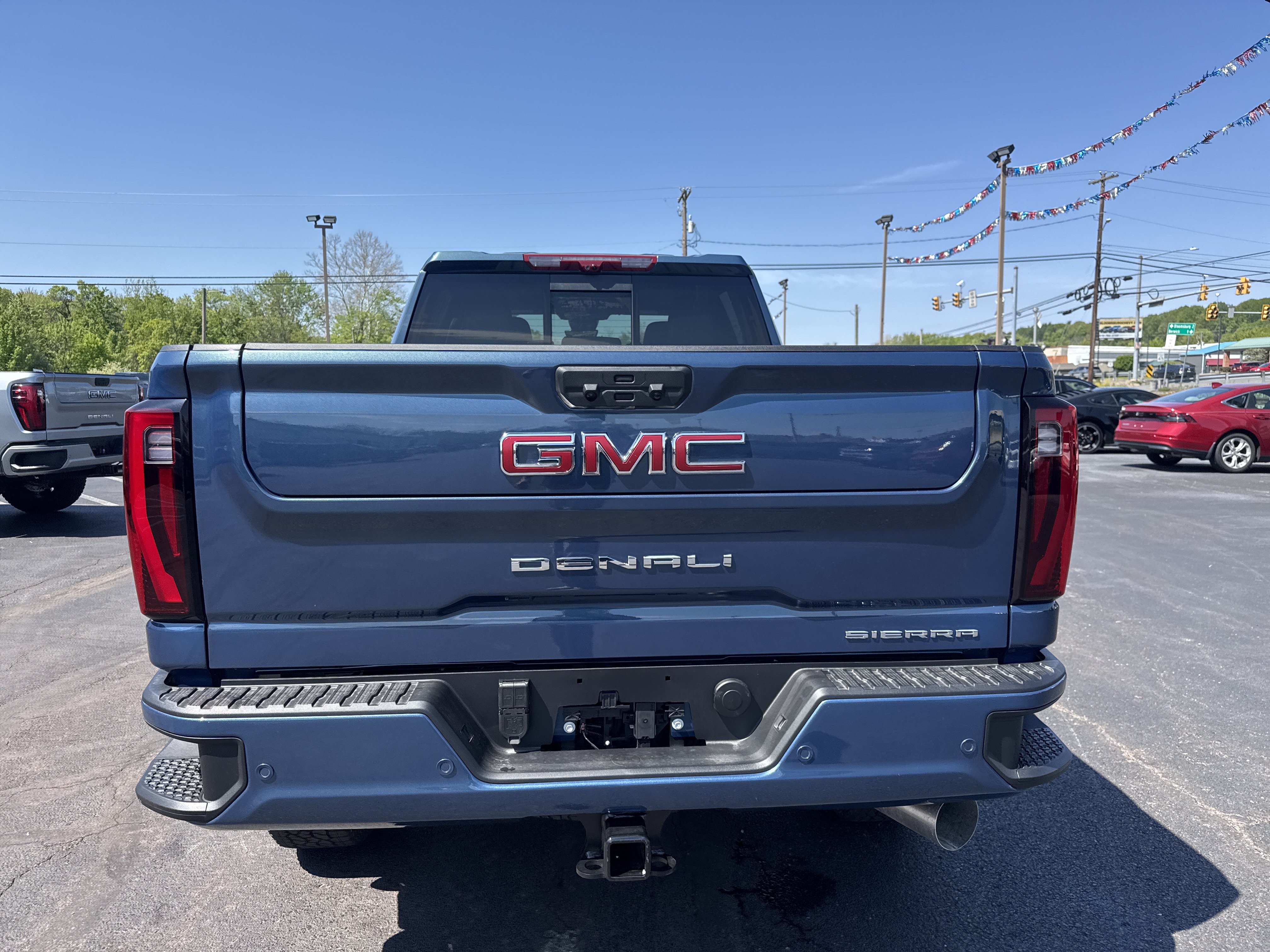 New 2026 GMC Sierra 2500 Denali w/ Denali Reserve Package AWD/4WD video 4