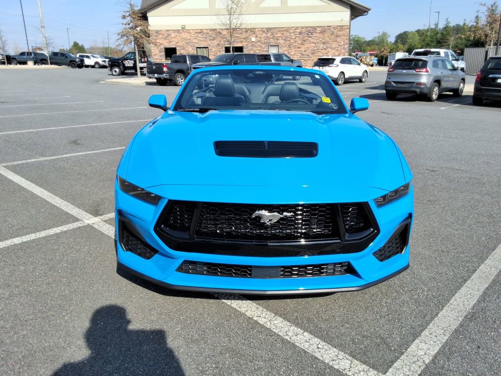 Used 2025 Ford Mustang GT Premium image 2