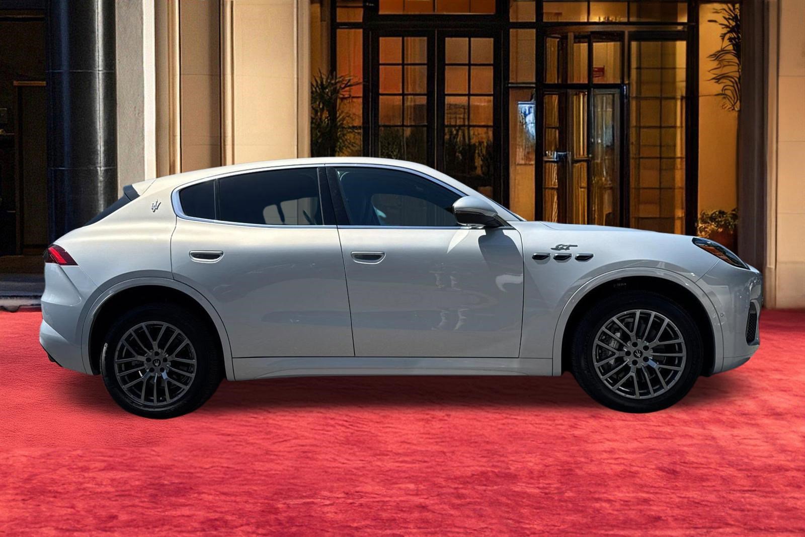 Used 2023 Maserati Grecale GT AWD/4WD image 7