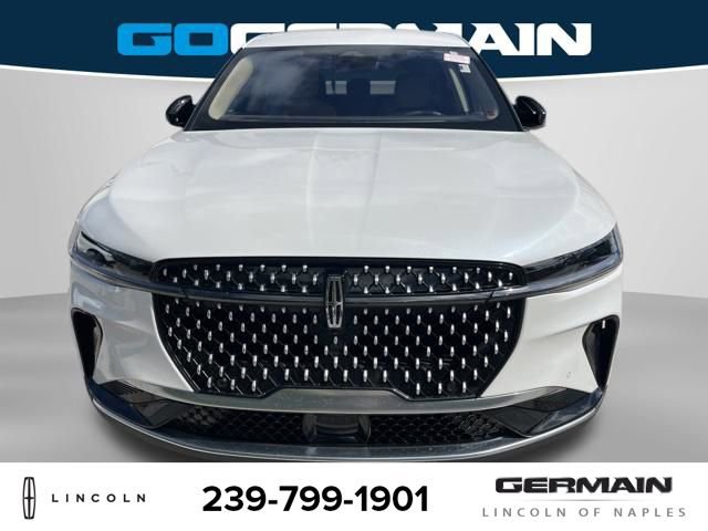 Used 2025 Lincoln Nautilus Premier image 10